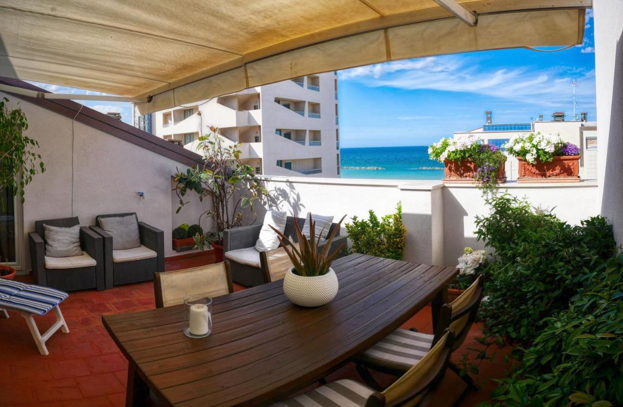 Attico 96 Apartment Песаро Екстериор снимка